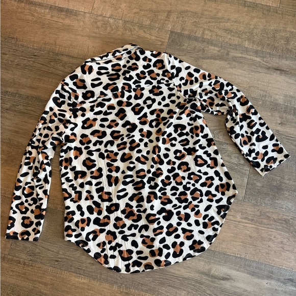 LuLaRoe Animal Print Blouse in Black, Brown, and Cream - Picture 5 of 5
